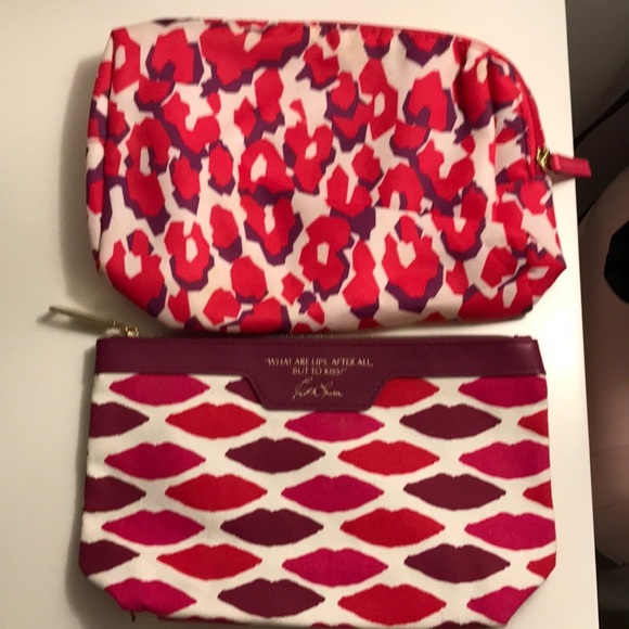 Estee Lauder Handbags - Set of 2 estee lauder cosmetic makeup bags cases